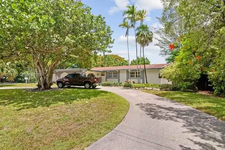 13325 SW 84th Ave, Pinecrest FL 33156