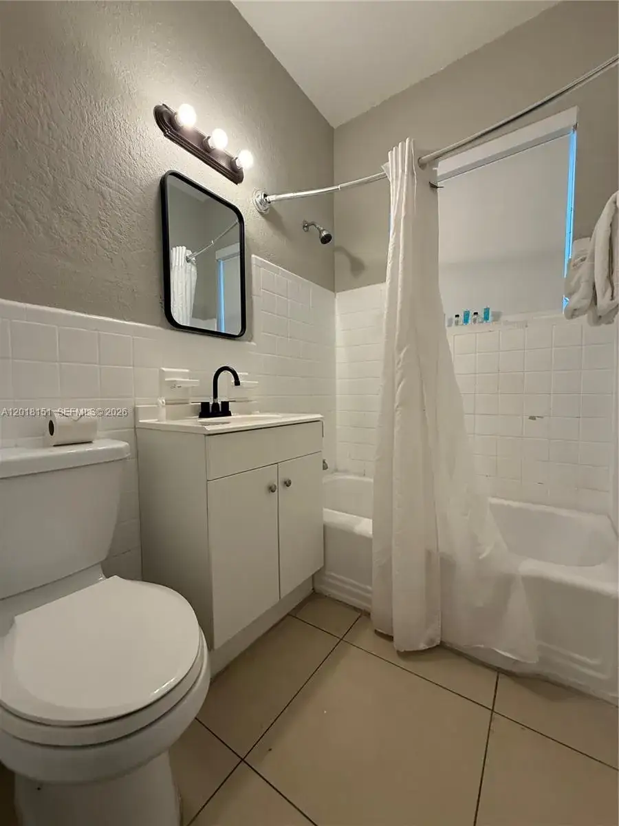 1 bedroom 1 bath Residential Lease for rent at 7710 Harding Ave # 1, Miami Beach FL 33141