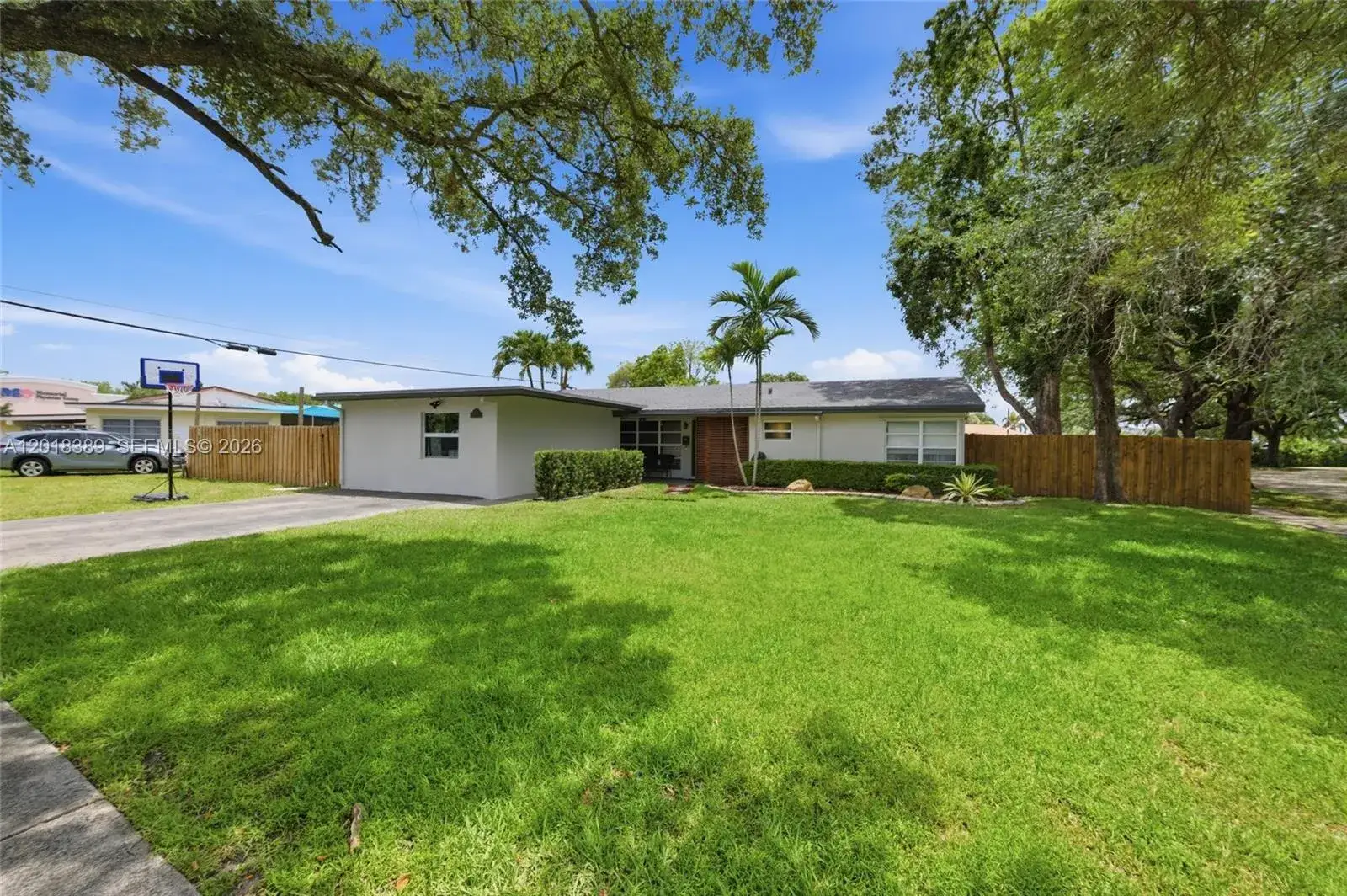 4 bedroom 2 bath Residential for sale at 109 S 57th Ave, Hollywood FL 33023