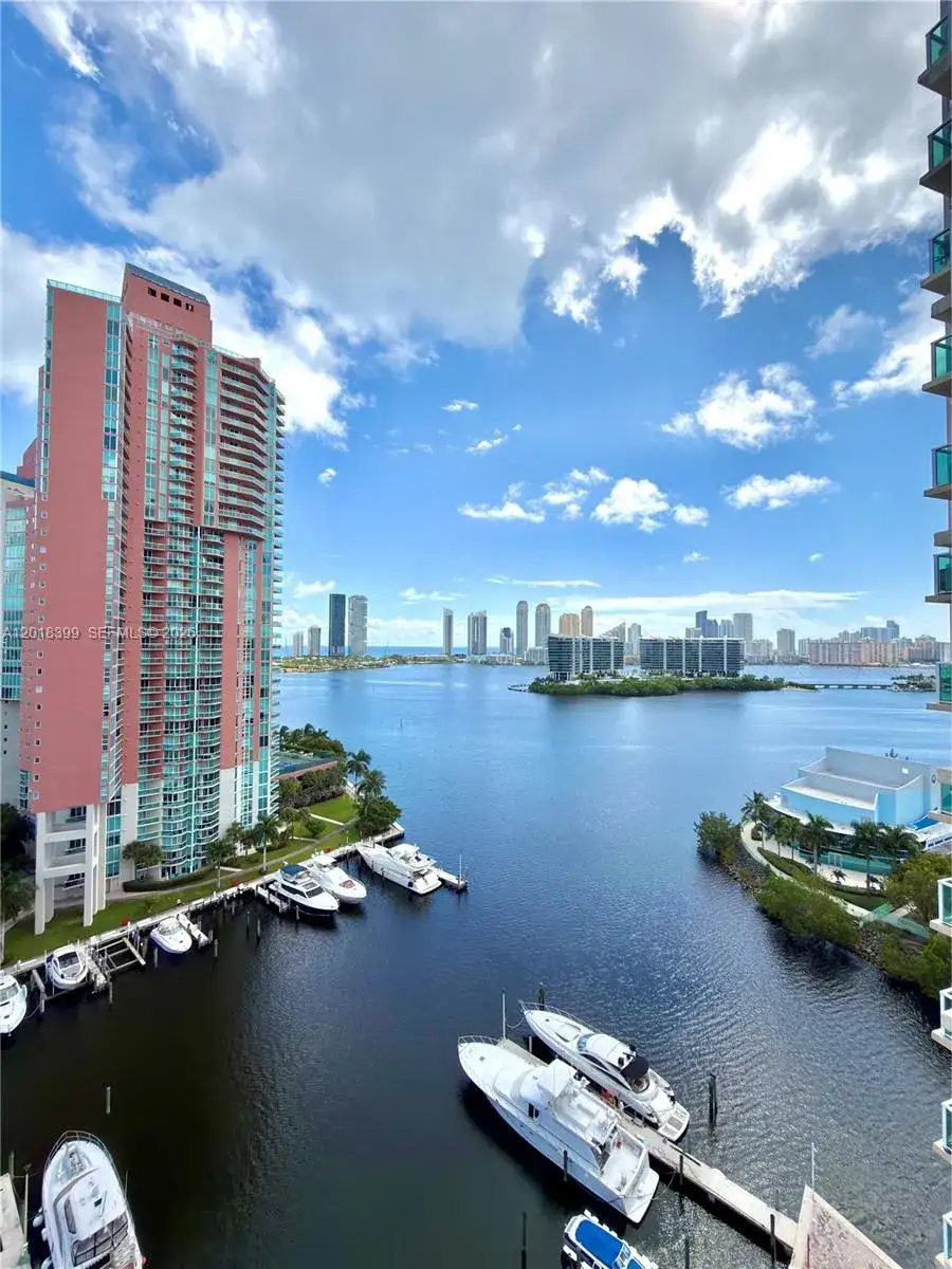 3 bedroom 2 bath Residential for sale at 3330 NE 190th St # 1610, Aventura FL 33180