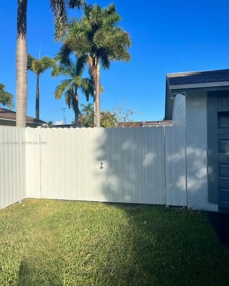 1 bedroom 1 bath Residential Lease for rent at 26773 SW 125th Ct # 1, Homestead FL 33032