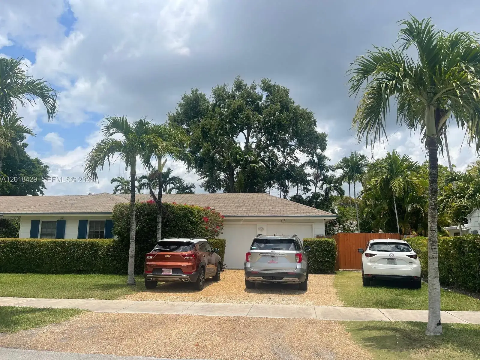 1 bedroom 1 bath Residential Lease for rent at 3531 SW 13th St # A, Miami FL 33145
