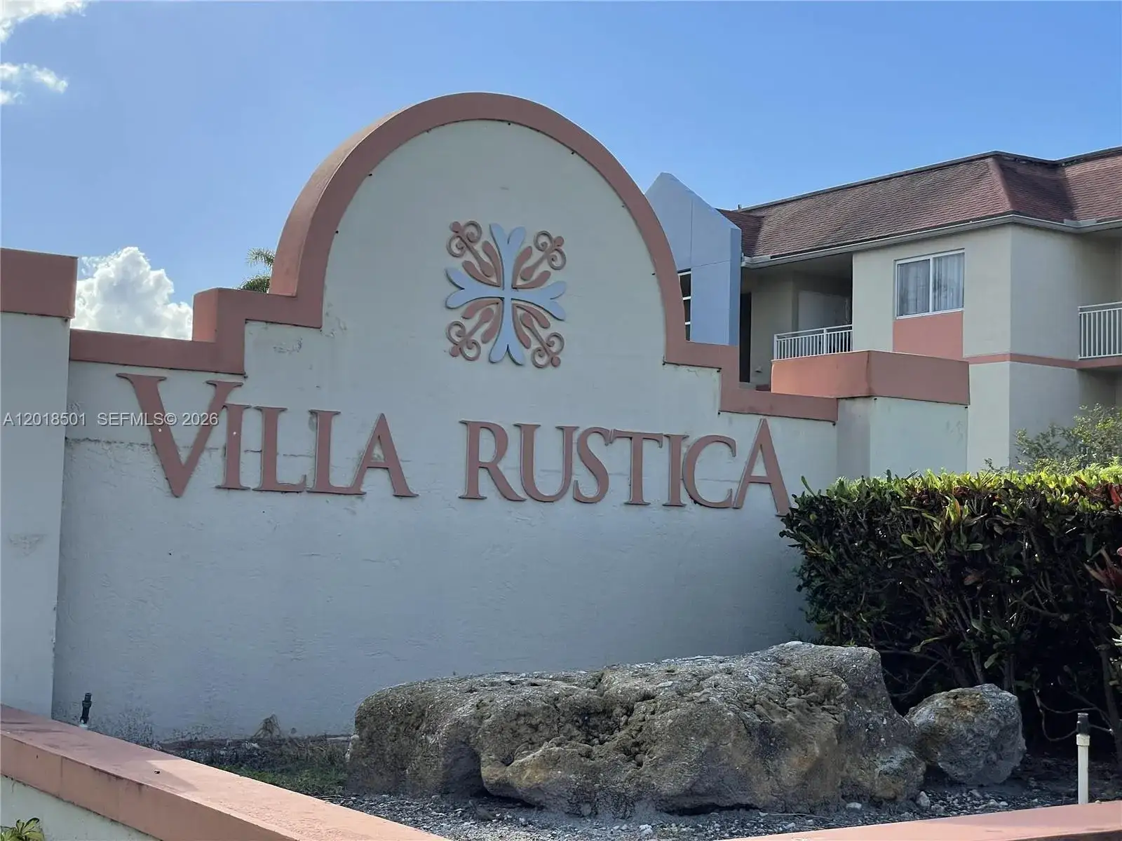 1 bedroom 1 bath Residential for sale at 18890 NW 57th Ave # 207, Hialeah FL 33015