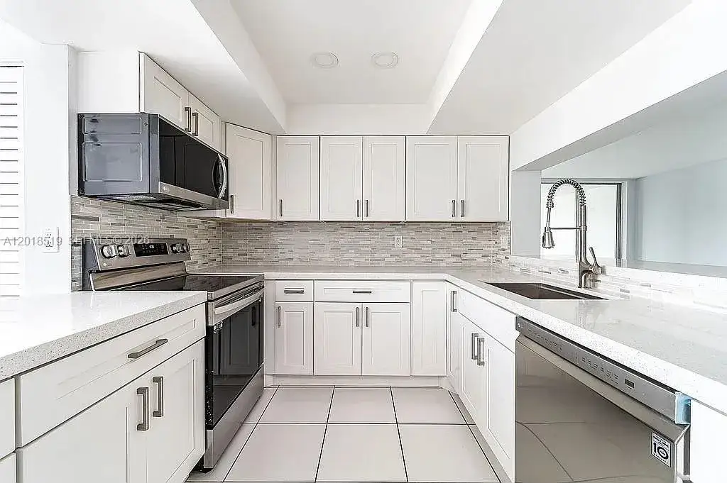 3 bedroom 2 bath Residential for sale at 1931 Sabal Palm Dr # 301, Davie FL 33324