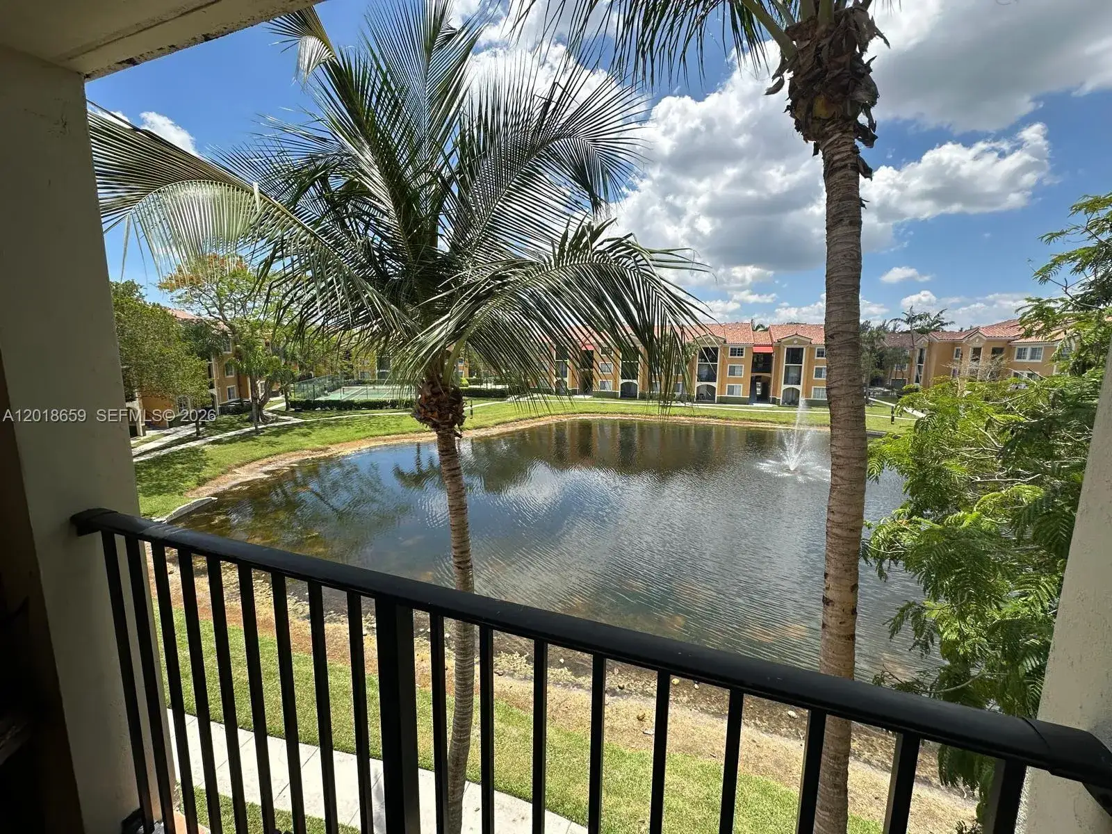 1 bedroom 1 bath Residential for sale at 2240 E Preserve Way # 308, Miramar FL 33025