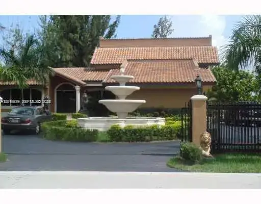 5 bedroom 3 bath Residential Lease for rent at 12425 SW 43rd St, Miami FL 33175