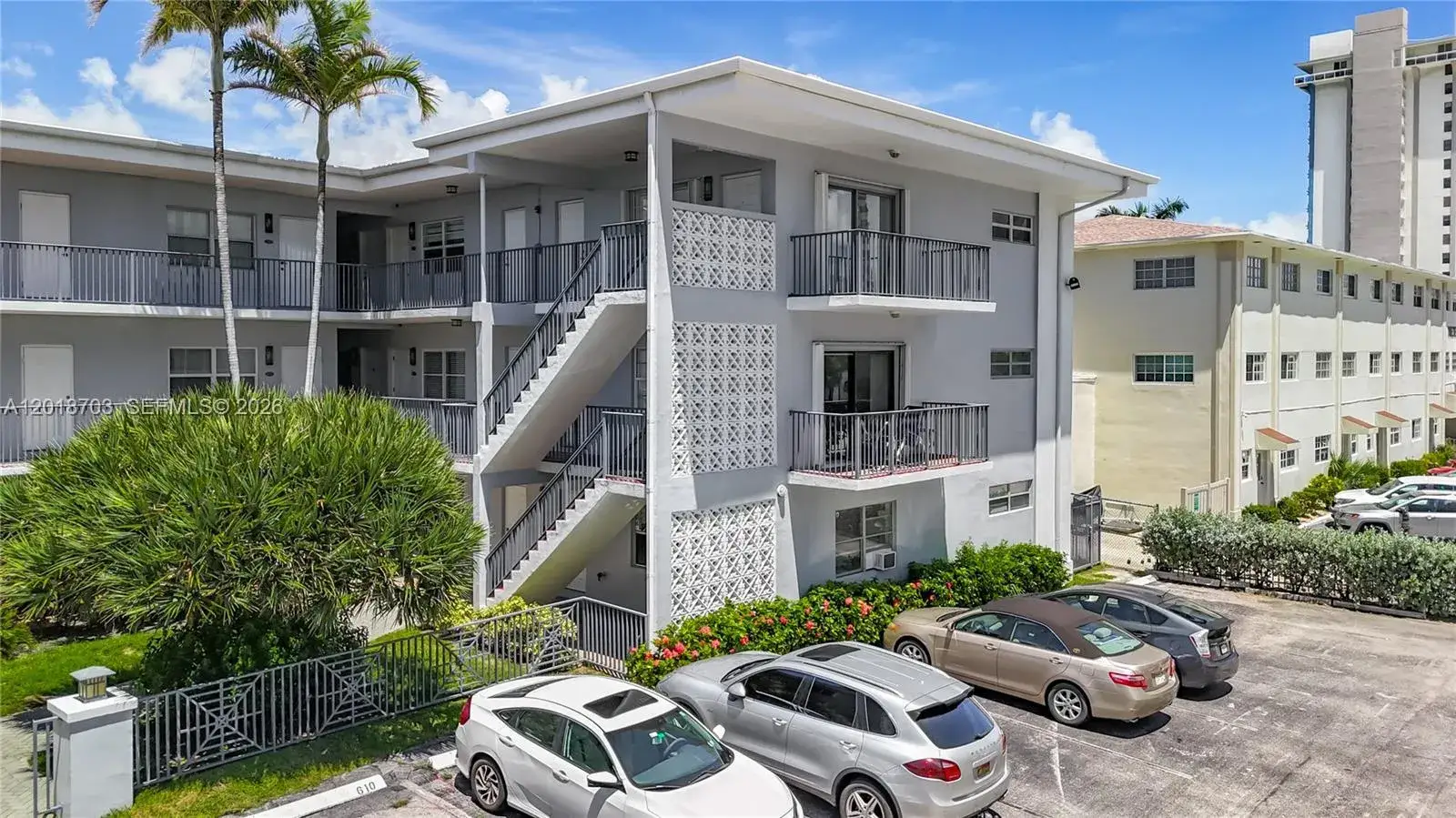 1 bedroom 1 bath Residential Lease for rent at 2600 S Ocean Dr # S102, Hollywood FL 33019