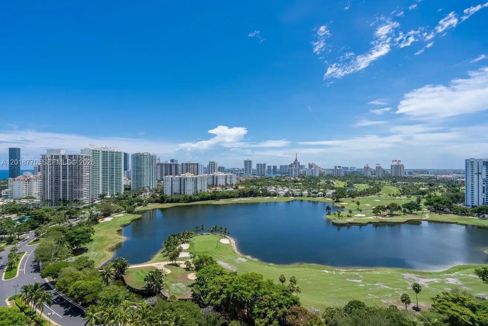 1 bedroom 1 bath Residential for sale at 3675 N Country Club Dr # 2005, Aventura FL 33180