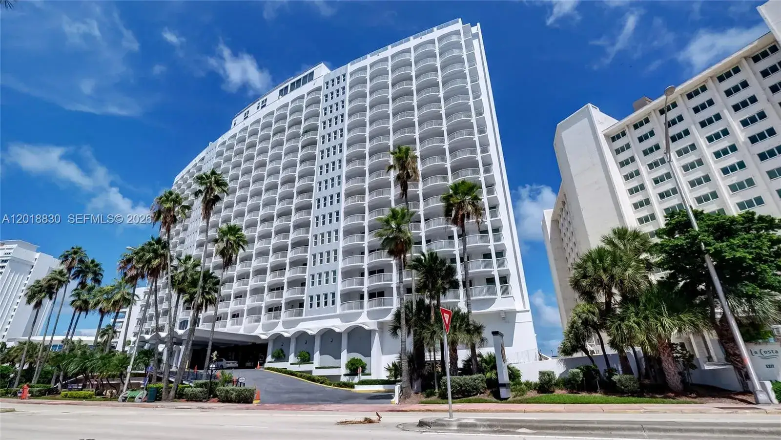 1 bedroom 1 bath Residential Lease for rent at 5401 Collins Ave # 1126, Miami Beach FL 33140