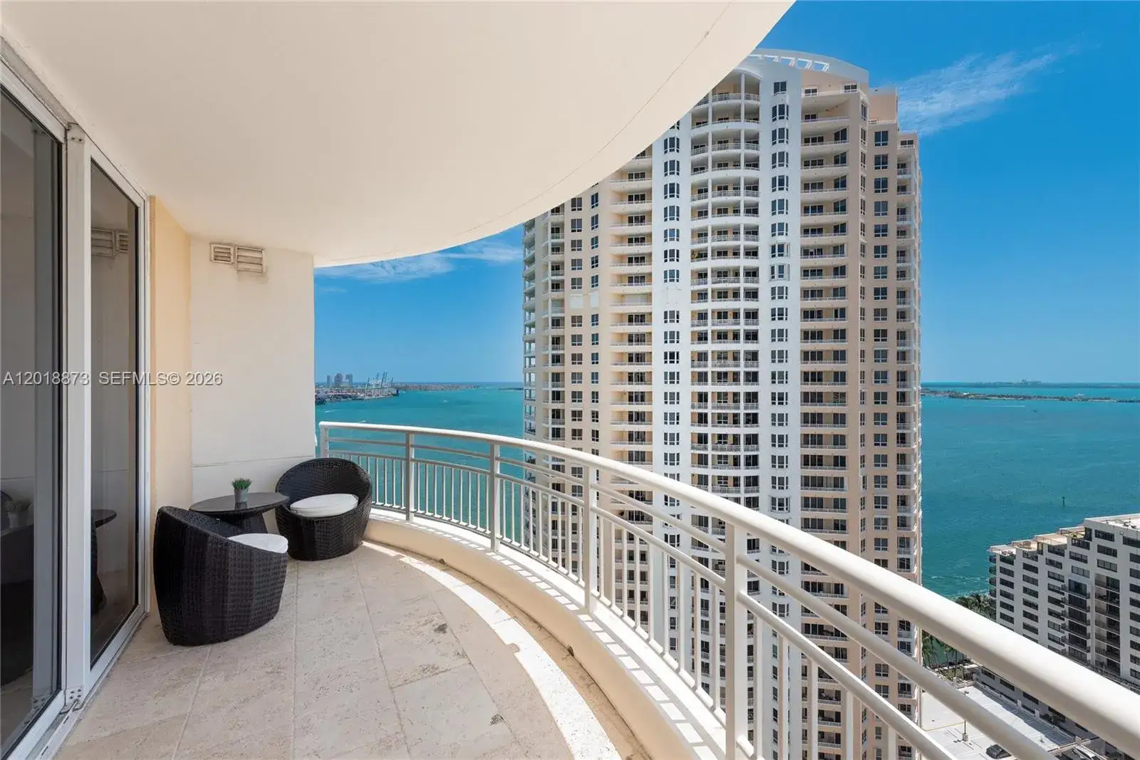 1 bedroom 1 bath Residential for sale at 848 Brickell Key Dr # 2703, Miami FL 33131