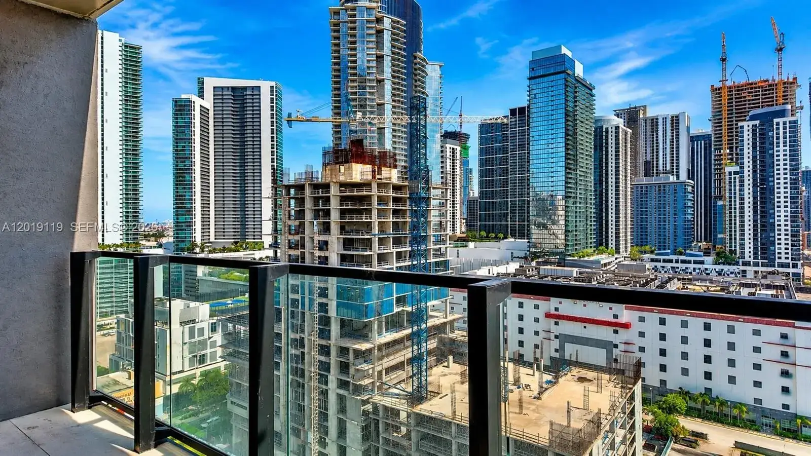2 bedroom 2 bath Residential Lease for rent at 20 NE 11th St # 4406, Miami FL 33132