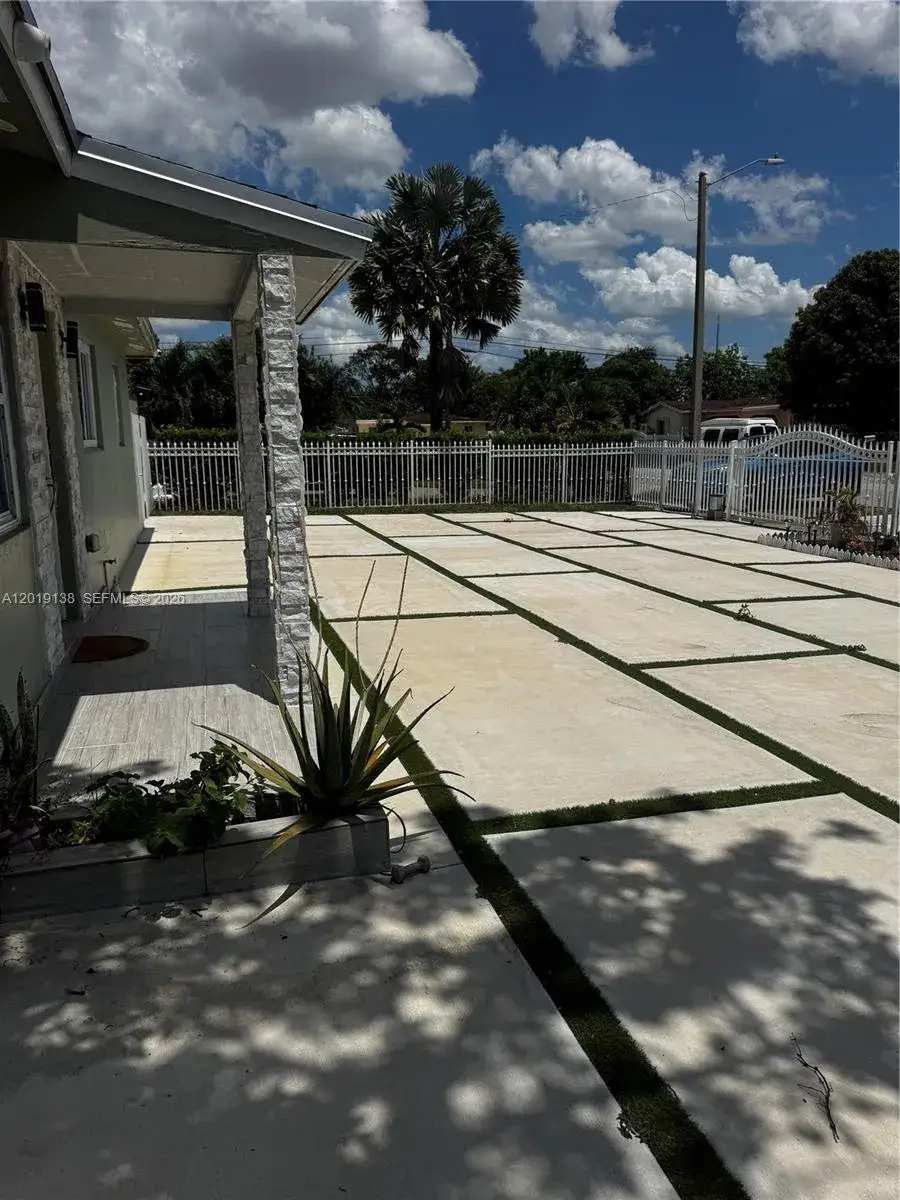 3 bedroom 1 bath Residential for sale at 3251 NW 177th Ter, Miami Gardens FL 33056