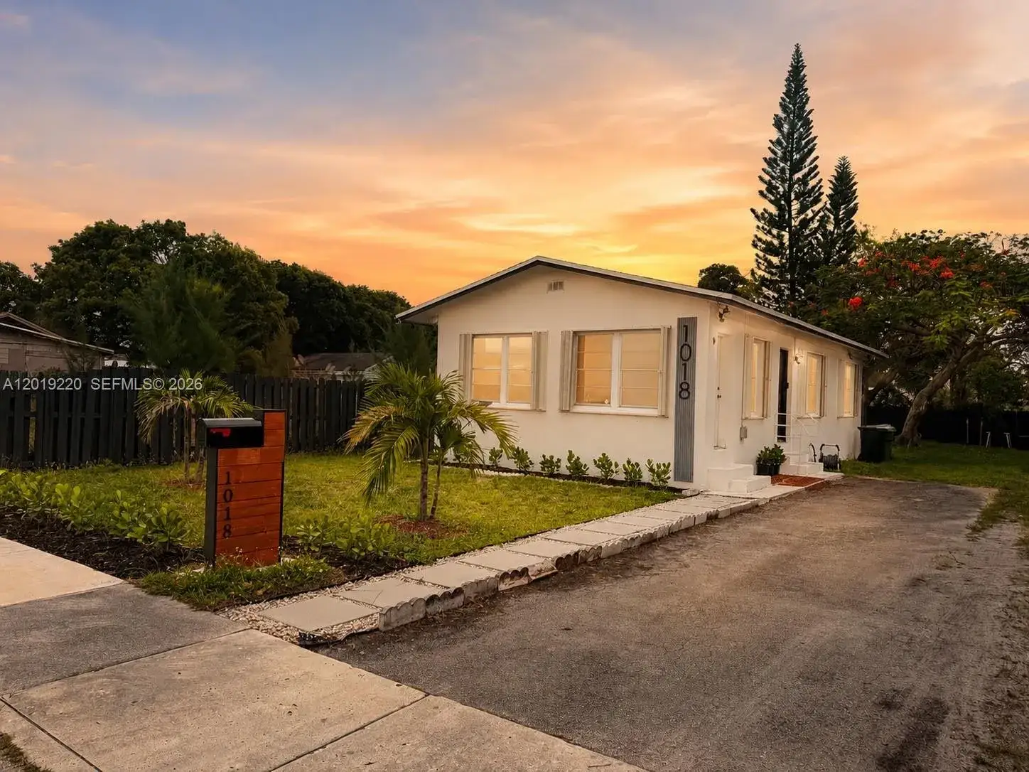 3 bedroom 2 bath Residential Lease for rent at 1018 NE 2nd Ave, Fort Lauderdale FL 33304