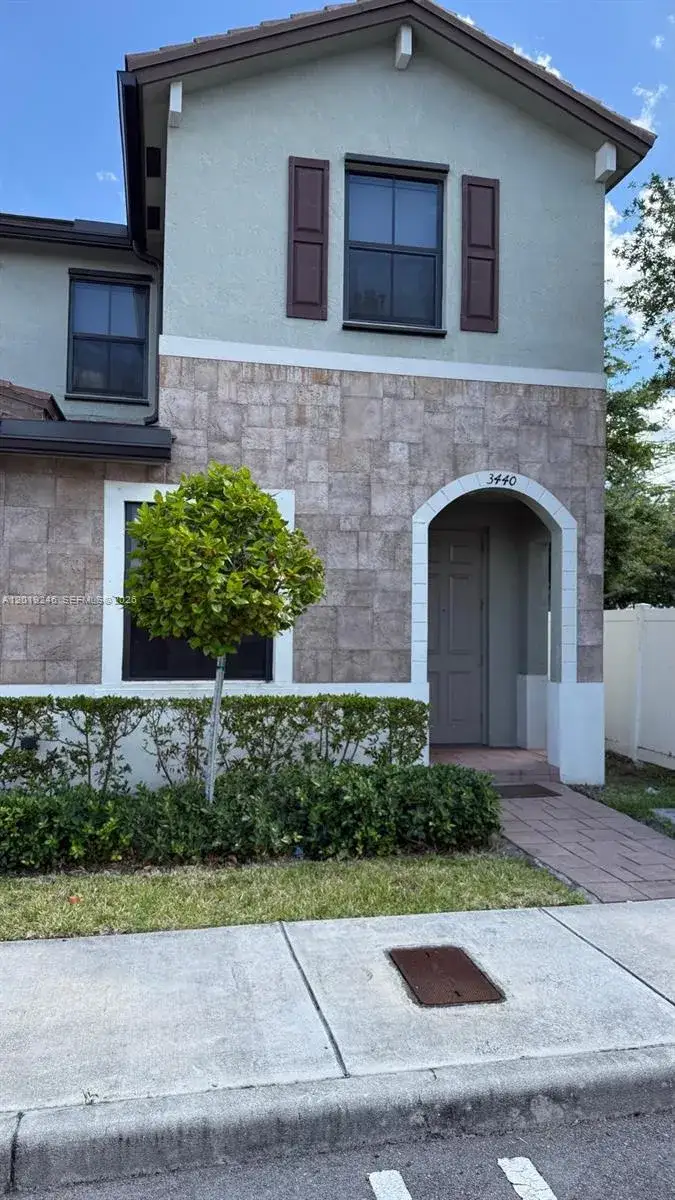 3 bedroom 2 bath Residential for sale at 3440 W 111th Pl, Hialeah FL 33018