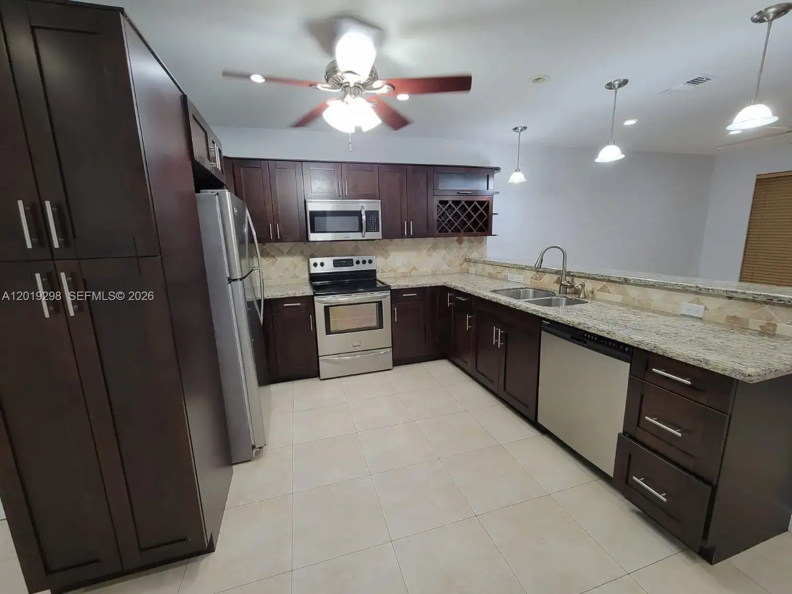 2 bedroom 2 bath Residential Lease for rent at 5780 SW 61st St # 5780, Miami FL 33143