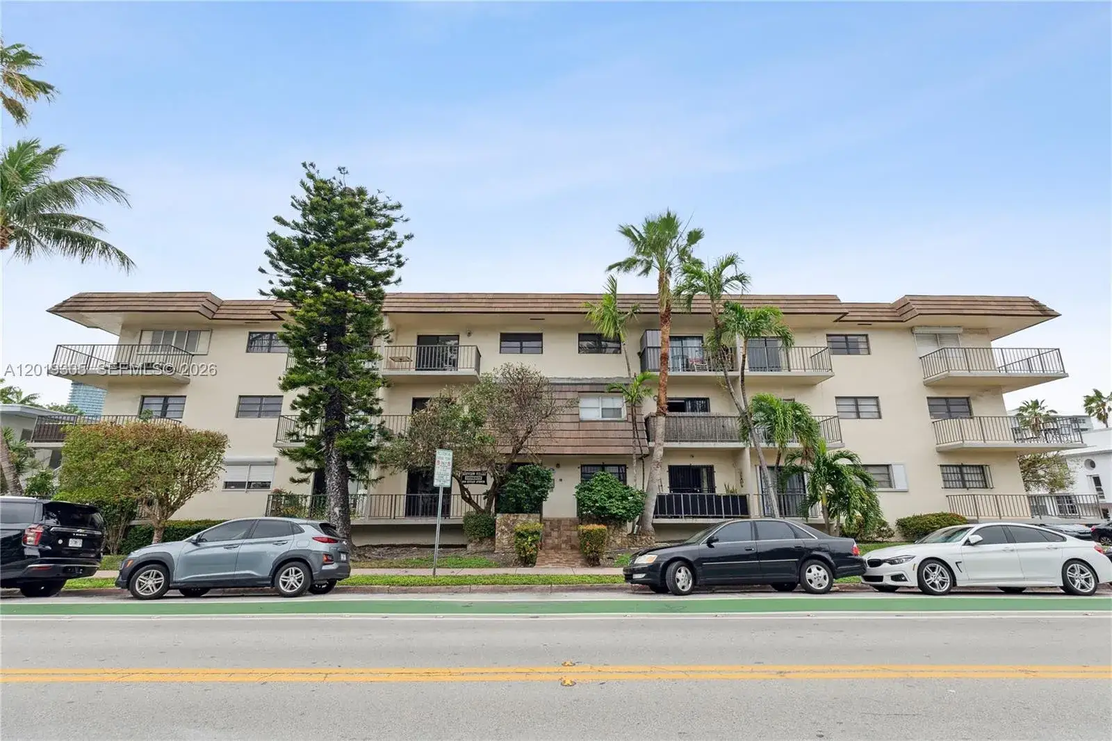 2 bedroom 2 bath Residential for sale at 950 Euclid Ave # 201, Miami Beach FL 33139