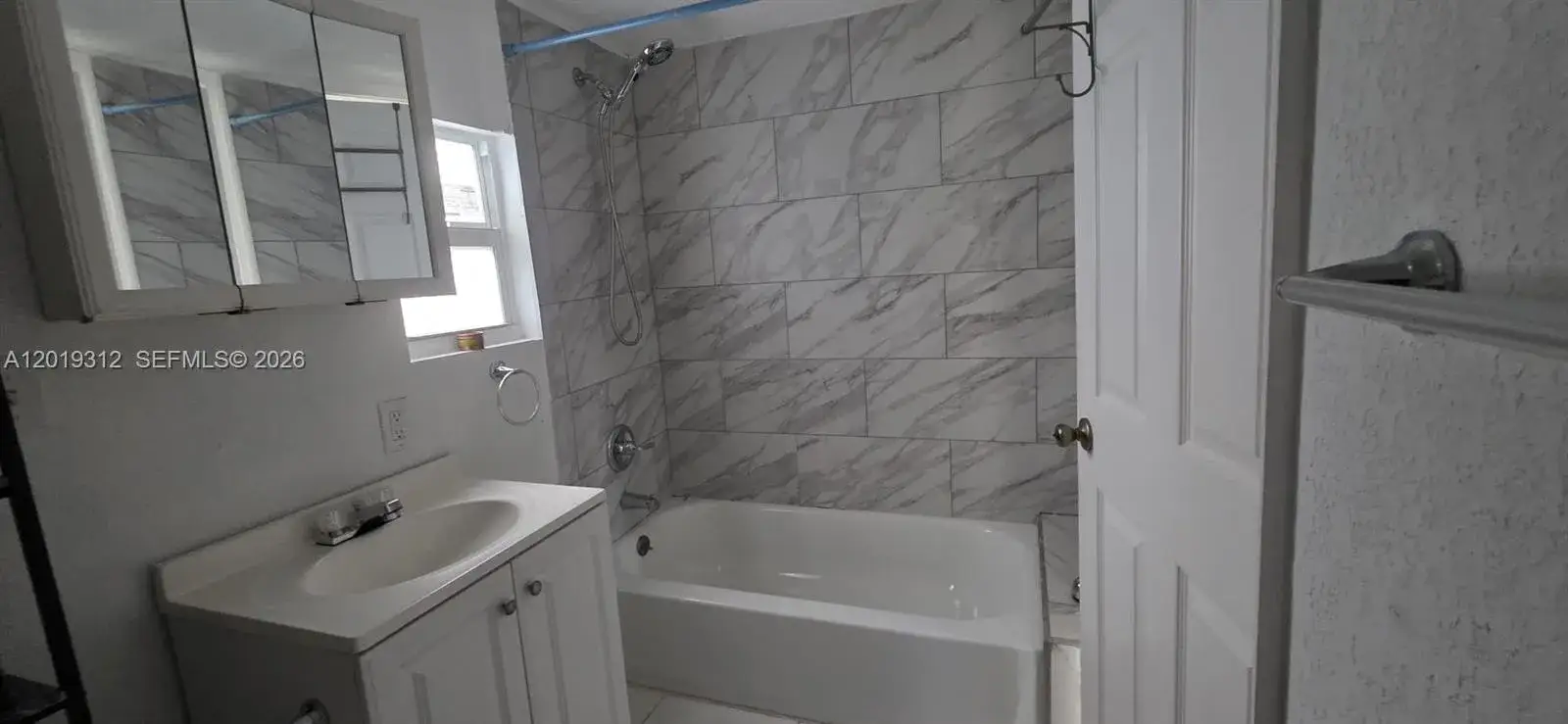 1 bedroom 1 bath Residential Lease for rent at 4606 NW 21st Ave # 1, Miami FL 33142