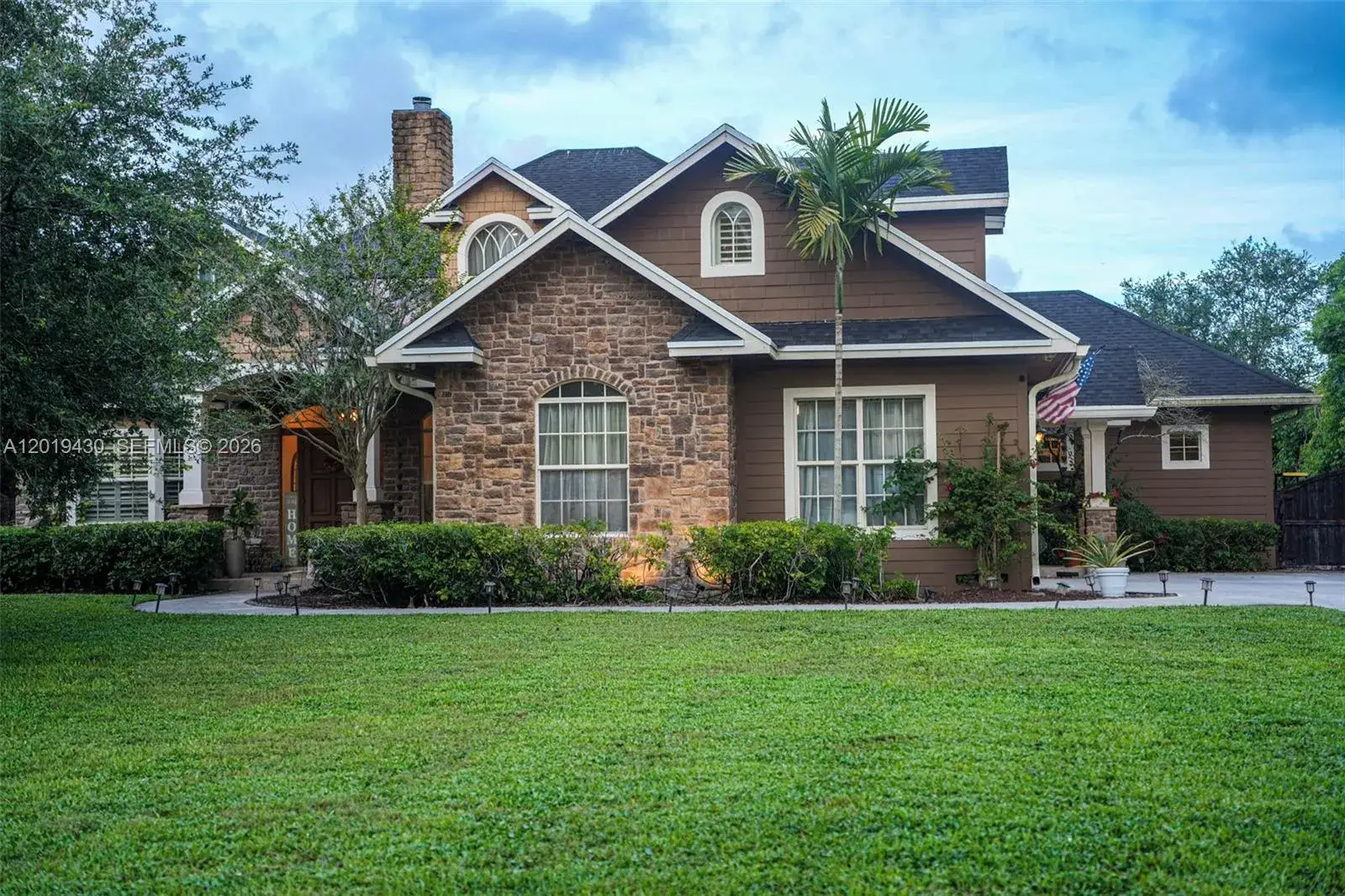 6 bedroom 4 bath Residential for sale at 2640 SW 137th Ter, Davie FL 33330
