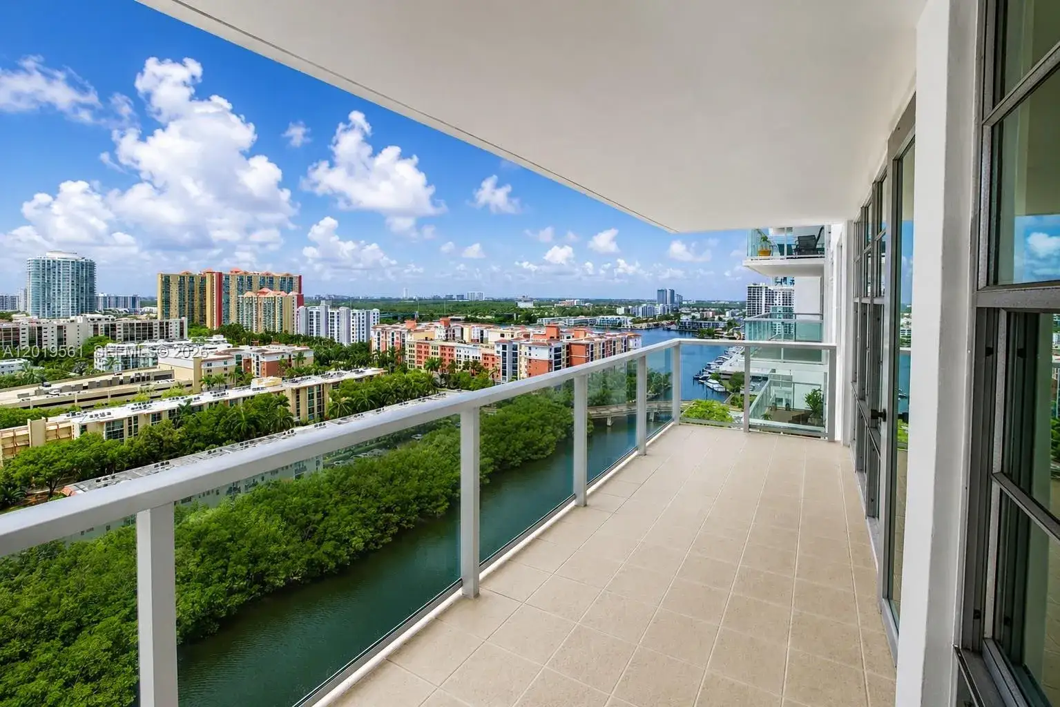 2 bedroom 2 bath Residential for sale at 230 174th St # 1916, Sunny Isles Beach FL 33160