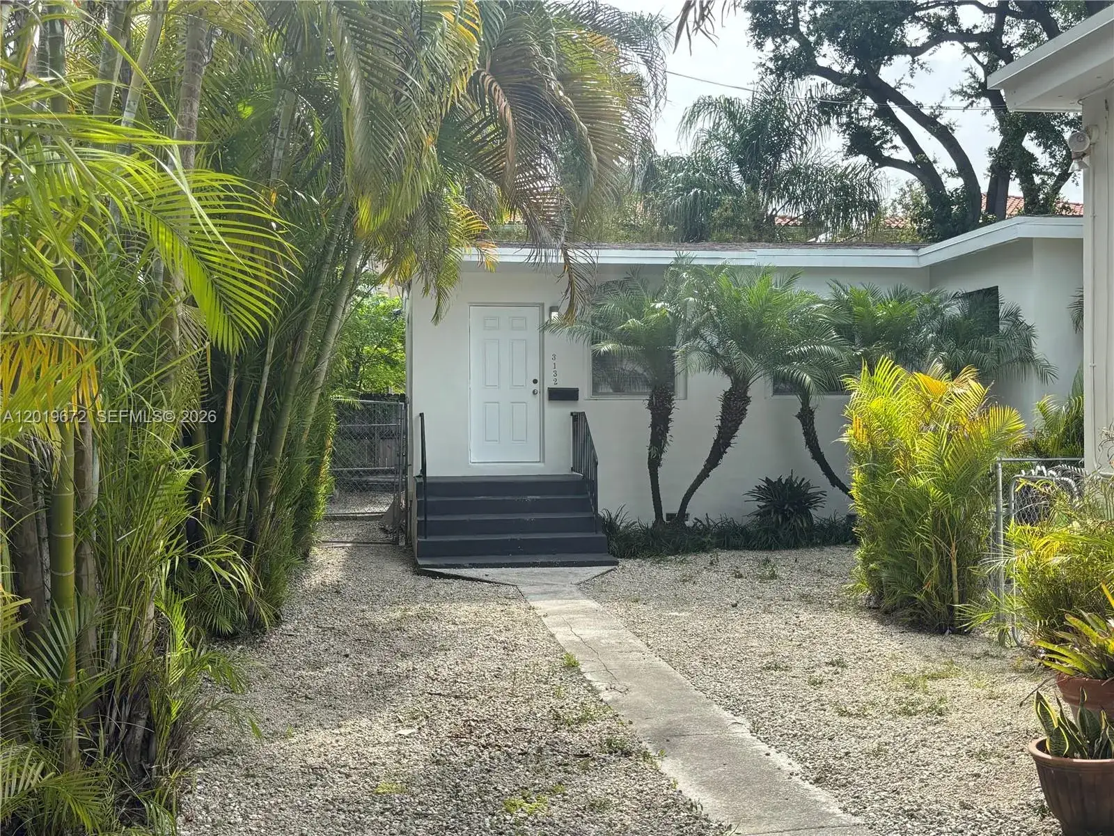2 bedroom 1 bath Residential Lease for rent at 3132 Elizabeth St # B, Miami FL 33133
