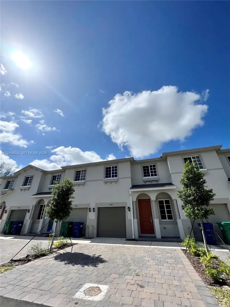 4 bedroom 3 bath Residential for sale at 1088 NW 208th Ter # 1088, Miami Gardens FL 33169