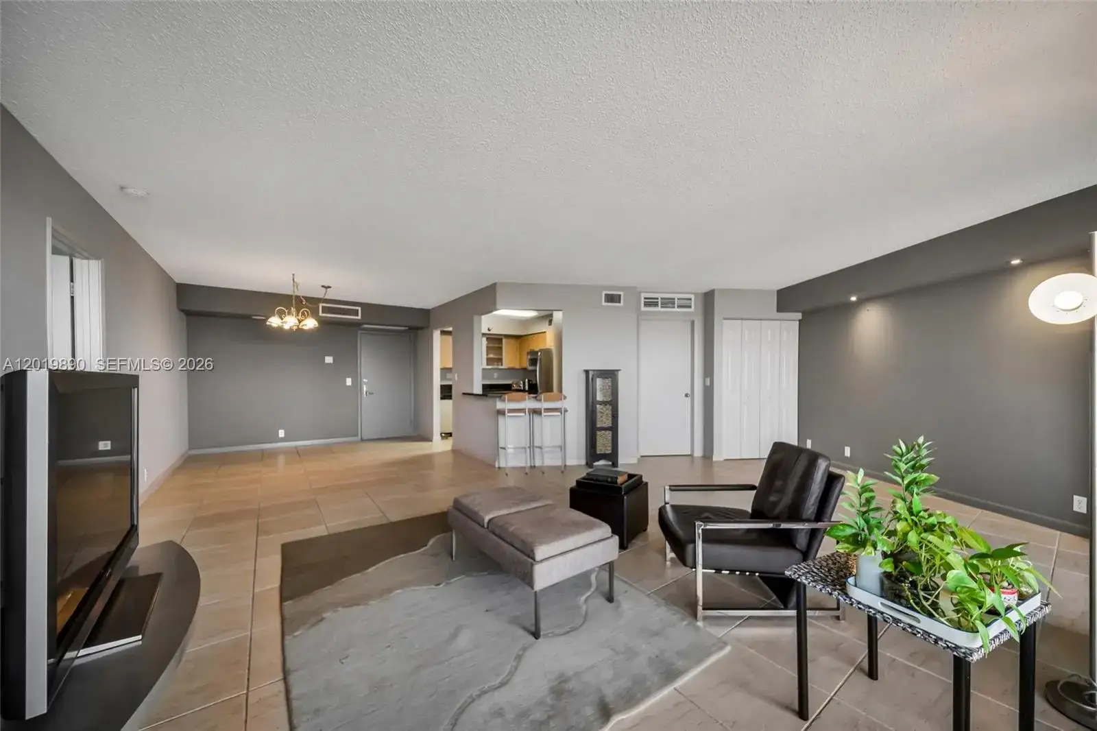 1 bedroom 2 bath Residential for sale at 3300 NE 191st St, Aventura FL 33180