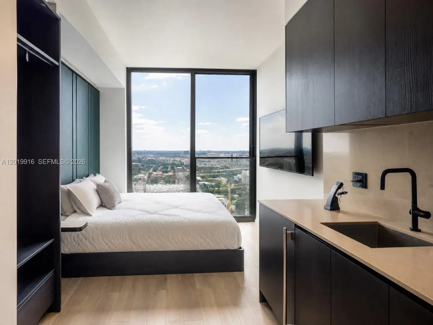 1 bath Residential for sale at 20 NE 11 St # 3112B, Miami FL 33132