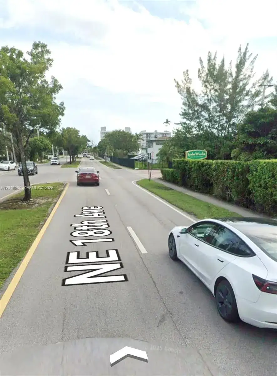 1 bedroom 1 bath Residential for sale at 1770 NE 191st St # 1, Miami FL 33179