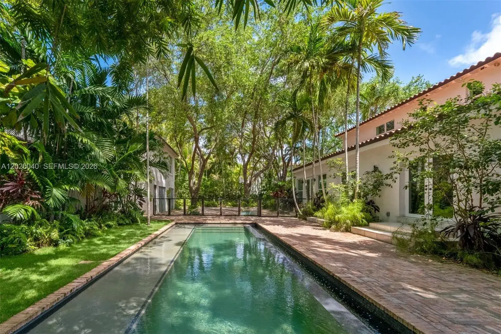 7 bedroom 7 bath Residential for sale at 5812 Alton Rd, Miami Beach FL 33140