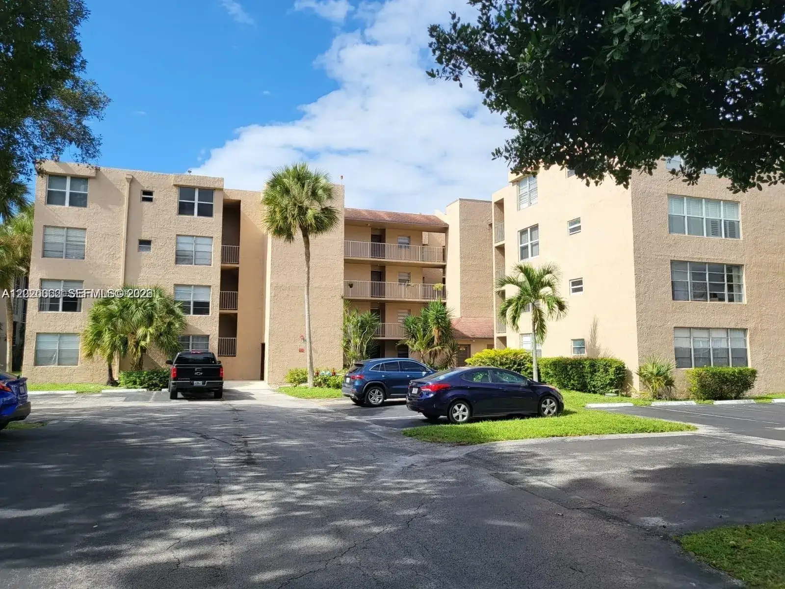 2 bedroom 2 bath Residential Lease for rent at 9440 Live Oak Pl # 201, Davie FL 33324