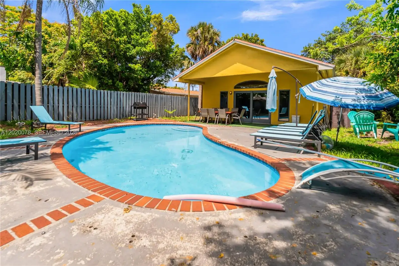 3 bedroom 2 bath Residential for sale at 1738 N 16th Ct, Hollywood FL 33020