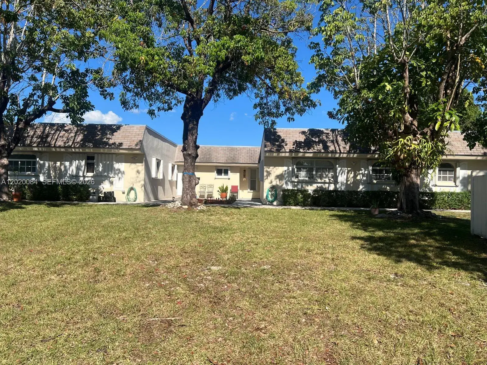 2 bedroom 2 bath Residential for sale at 17009 SW 113th Ct # 31643E, Miami FL 33157