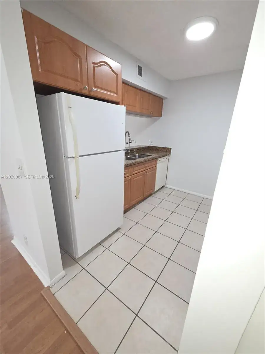 2 bedroom 2 bath Residential Lease for rent at 8886 SW 3rd St # 204, Pembroke Pines FL 33025