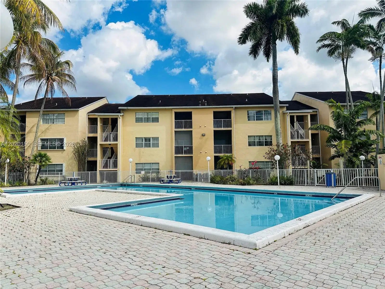 1 bedroom 1 bath Residential Lease for rent at 15340 SW 106th Ter # 819, Miami FL 33196