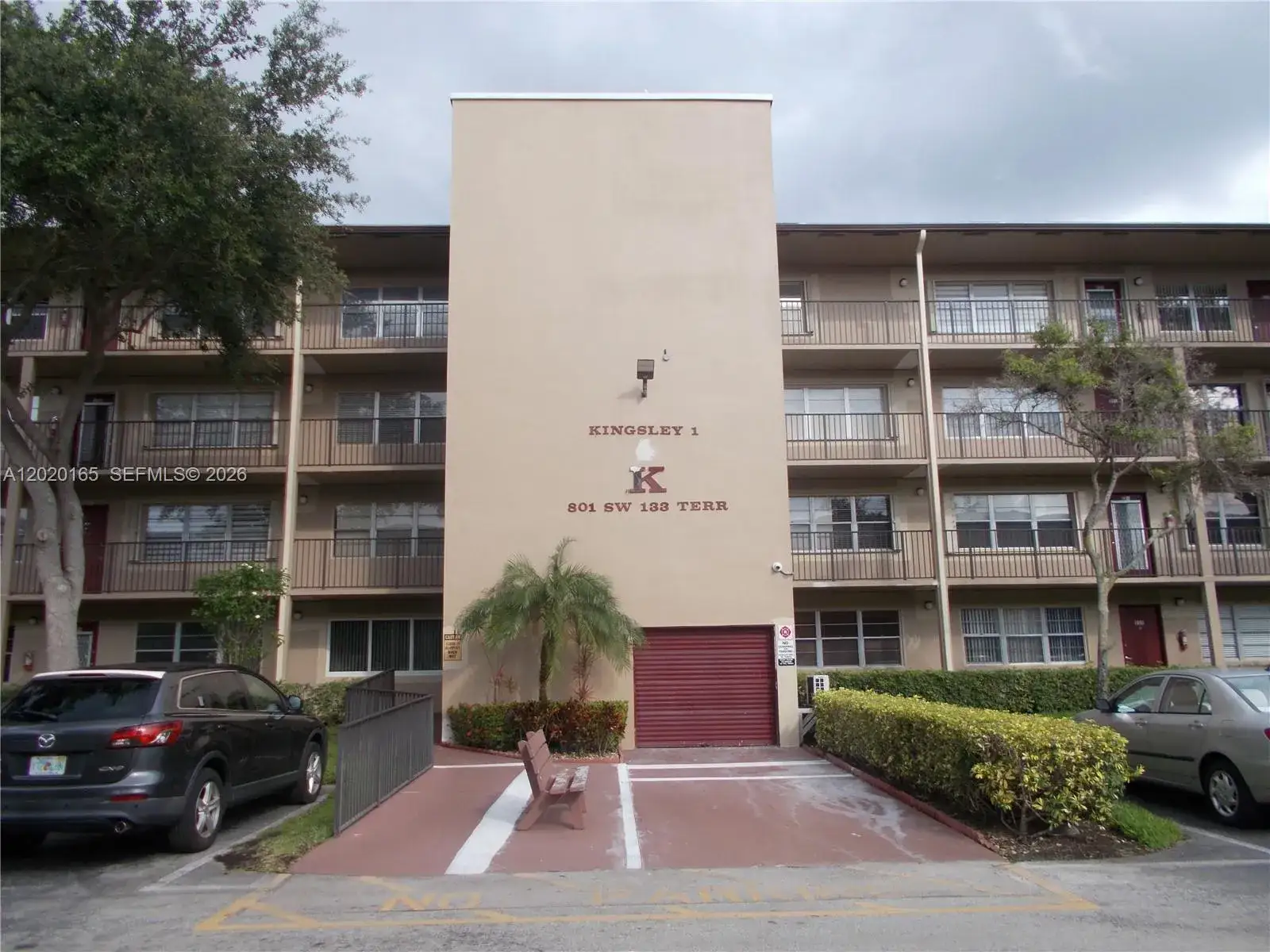 1 bedroom 1 bath Residential for sale at 801 SW 133rd Ter # 110K, Pembroke Pines FL 33027