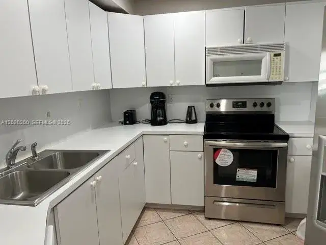 1 bedroom 1 bath Residential Lease for rent at 3725 S Ocean Dr # 615, Hollywood FL 33019