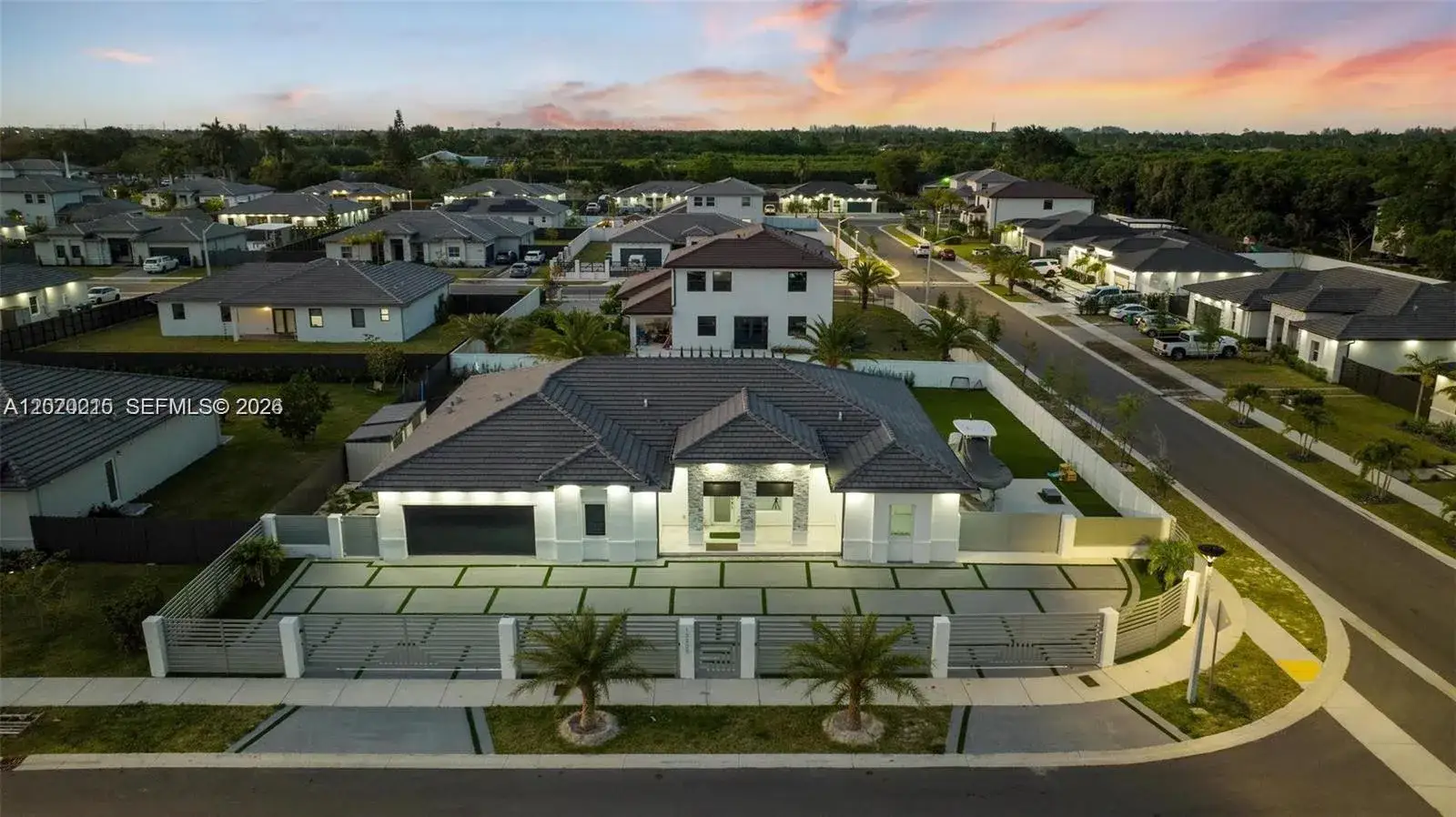 5 bedroom 4 bath Residential Lease for rent at 13305 SW 190th Ter # 13305, Miami FL 33177
