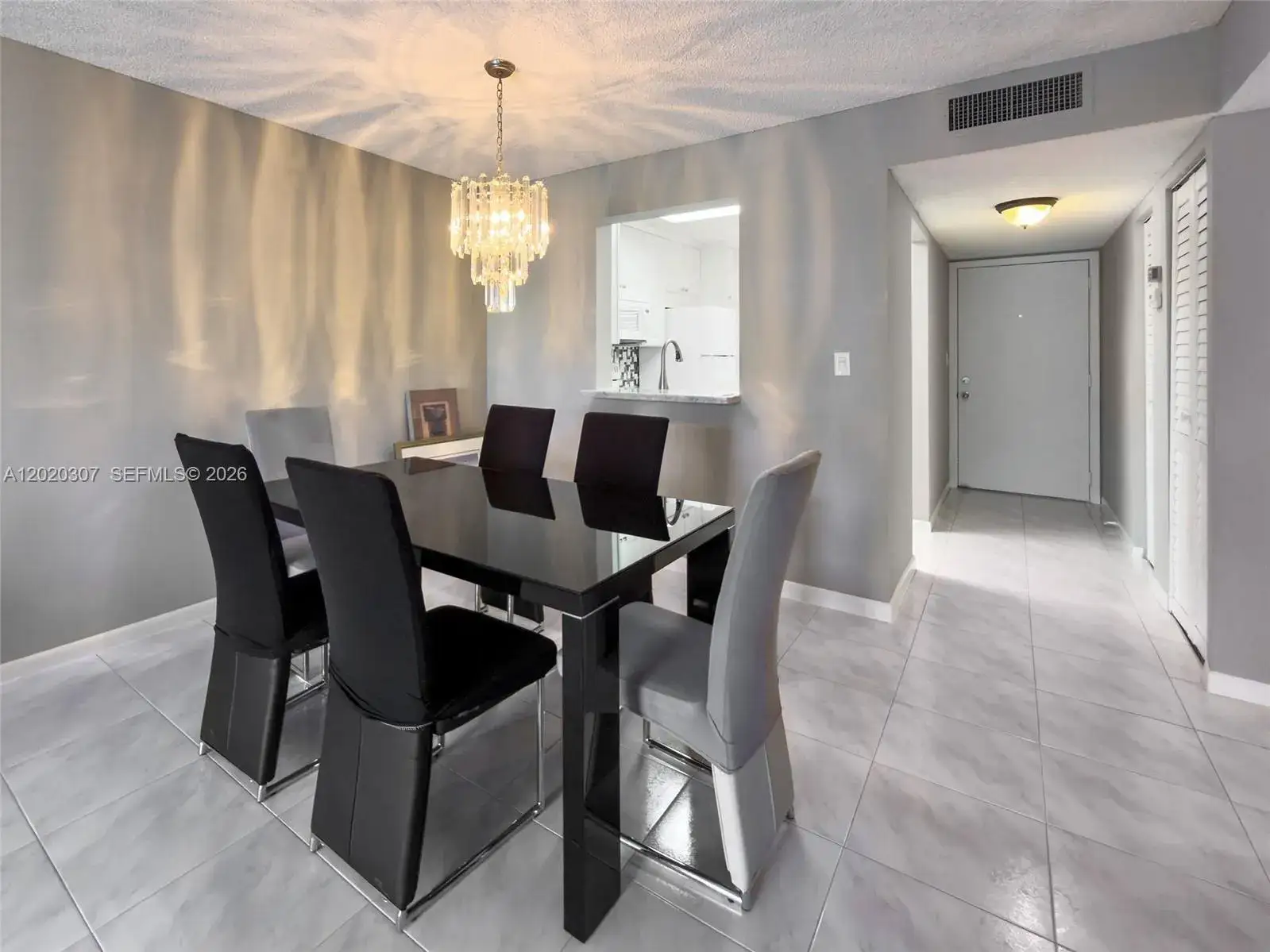 2 bedroom 2 bath Residential for sale at 7145 Huntington Ln # 303, Delray Beach FL 33446