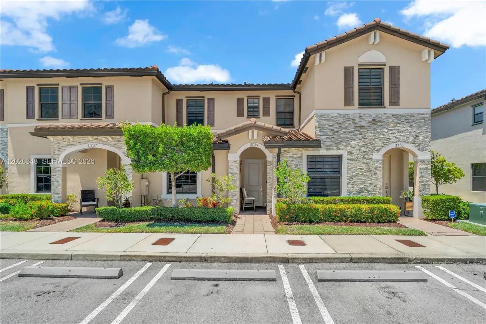 3 bedroom 3 bath Residential for sale at 11235 SW 249th St, Homestead FL 33032
