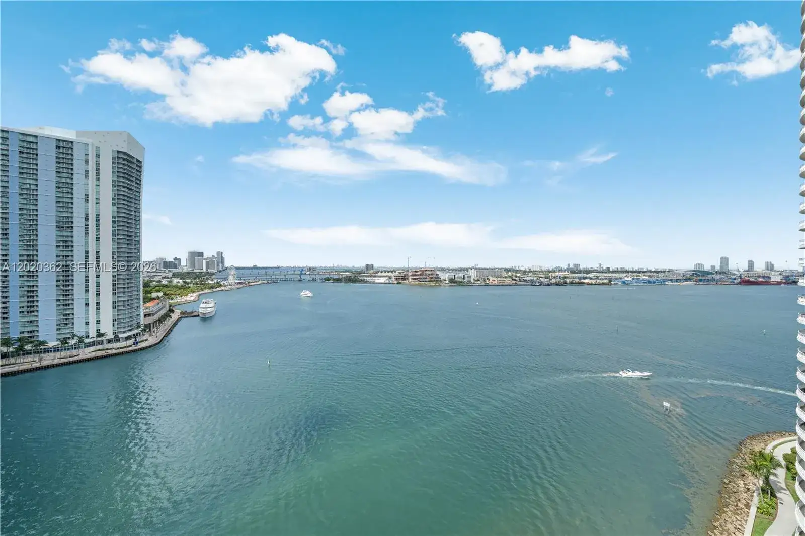 2 bedroom 2 bath Residential Lease for rent at 888 Brickell Key Dr # 1612, Miami FL 33131