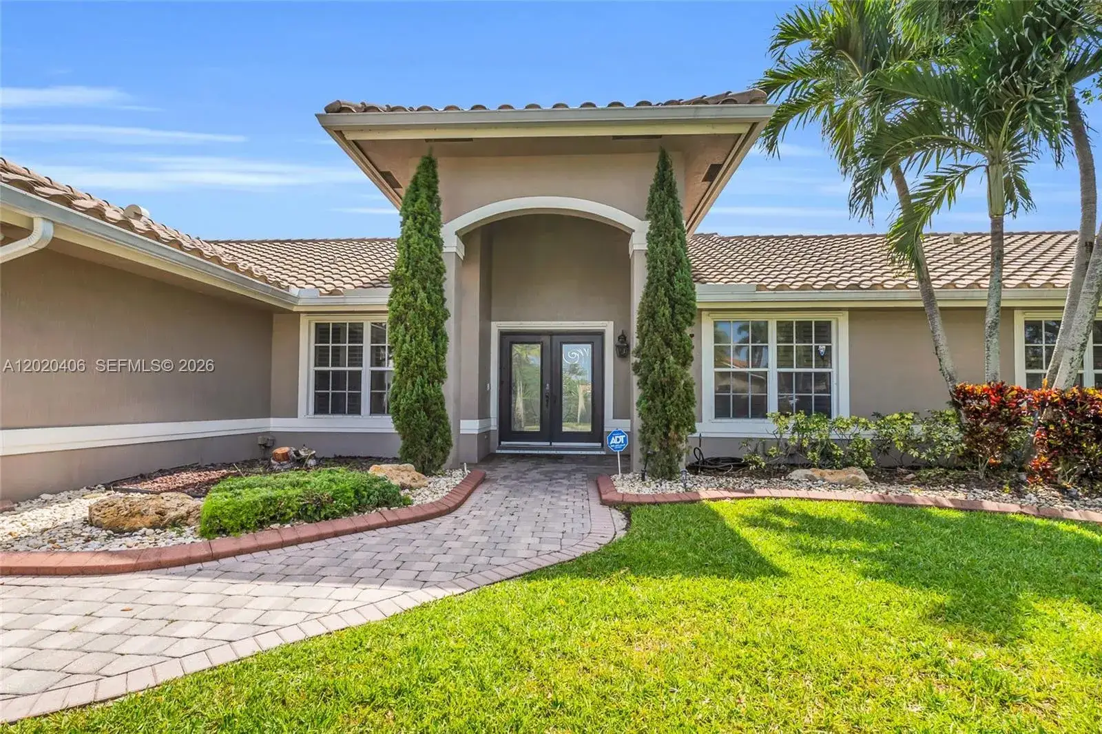 3 bedroom 2 bath Residential for sale at 321 NW 193rd Ave, Pembroke Pines FL 33029
