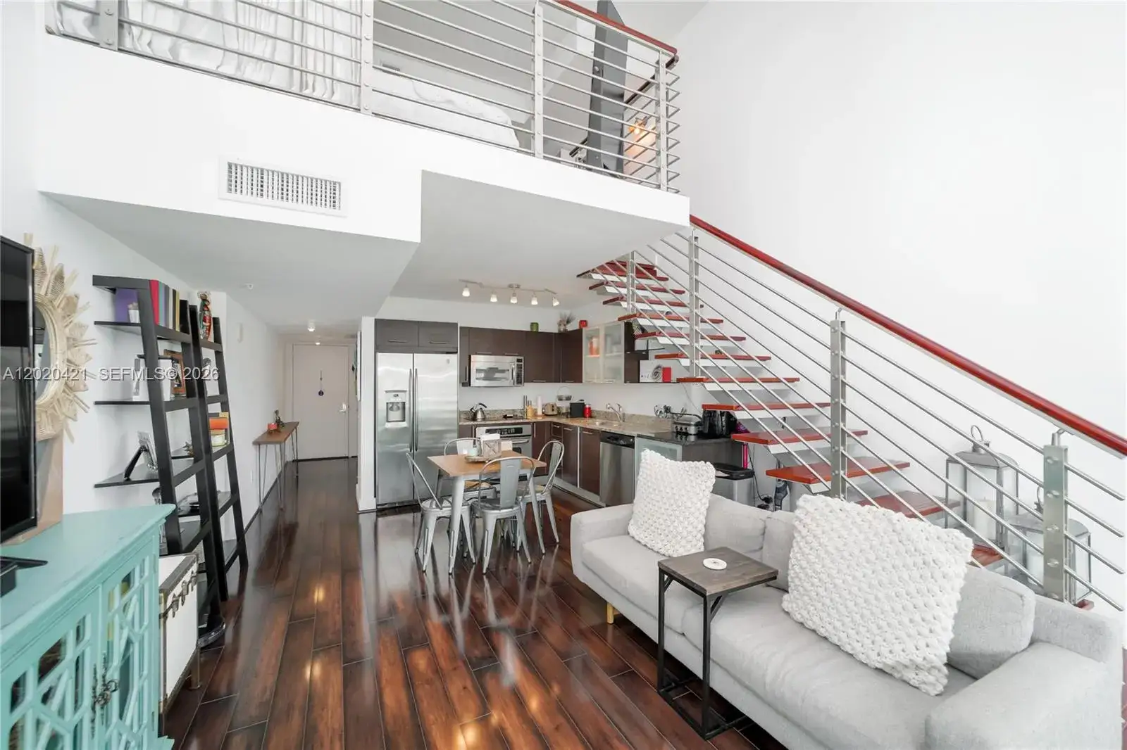1 bedroom 1 bath Residential for sale at 41 SE 5th St # 704, Miami FL 33131