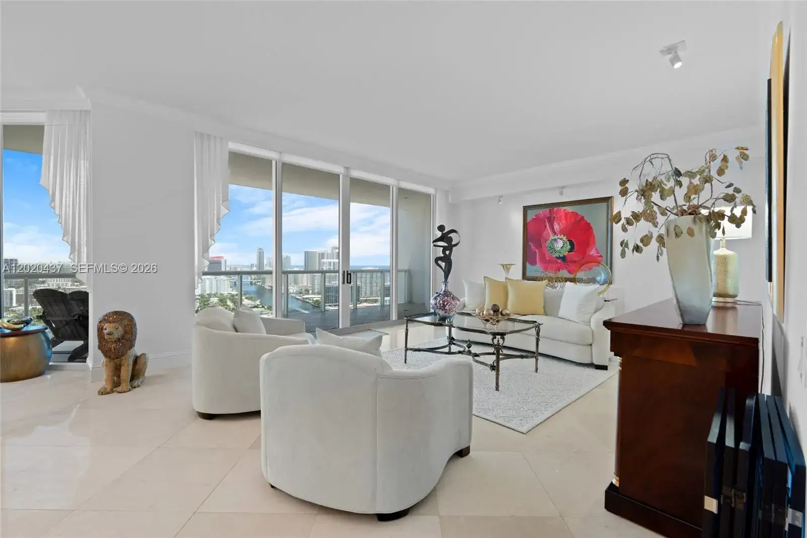 3 bedroom 3 bath Residential for sale at 21200 Point Pl # 2802, Aventura FL 33180
