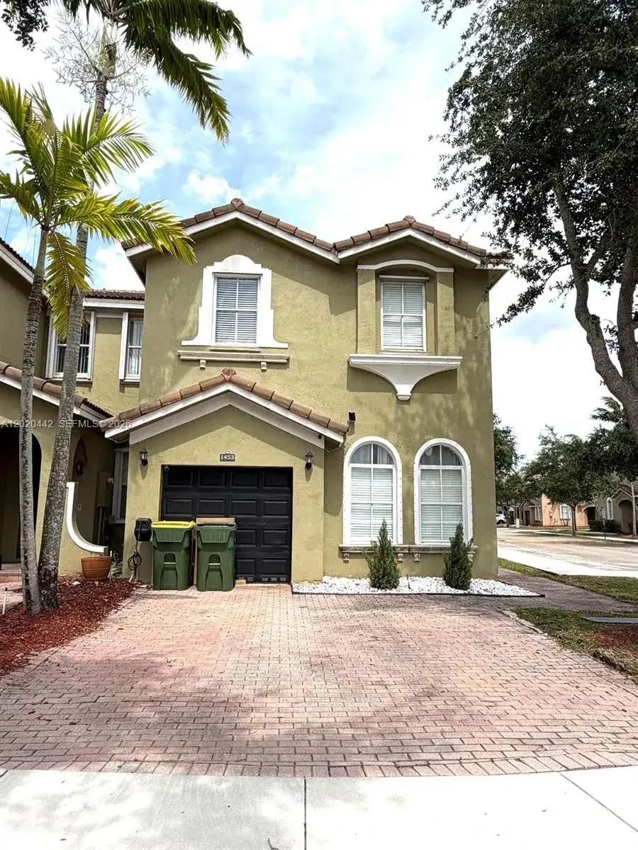 4 bedroom 3 bath Residential for sale at 1453 SE 24th Rd, Homestead FL 33035