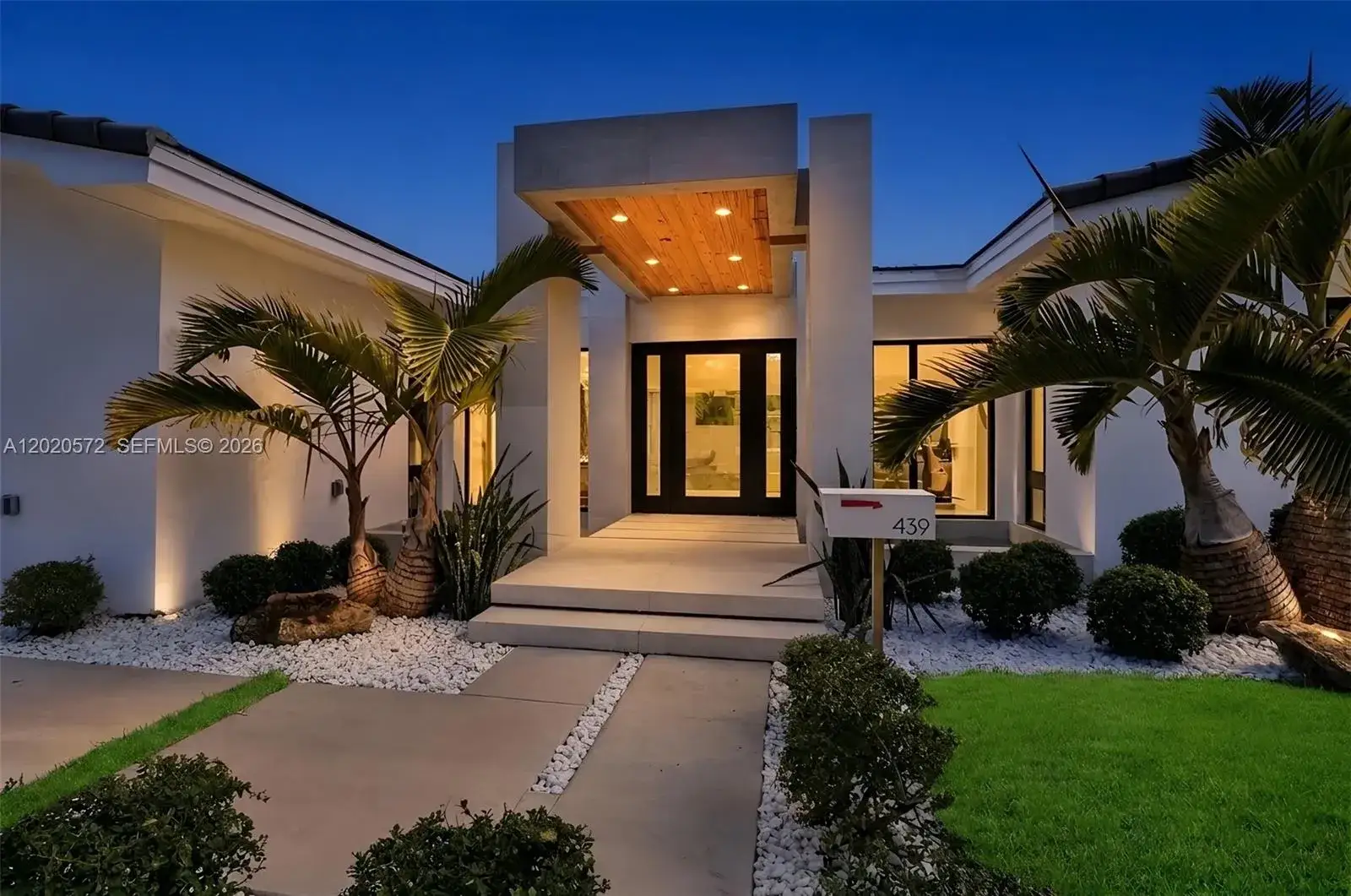 4 bedroom 3 bath Residential for sale at 439 Hardee Rd, Coral Gables FL 33146