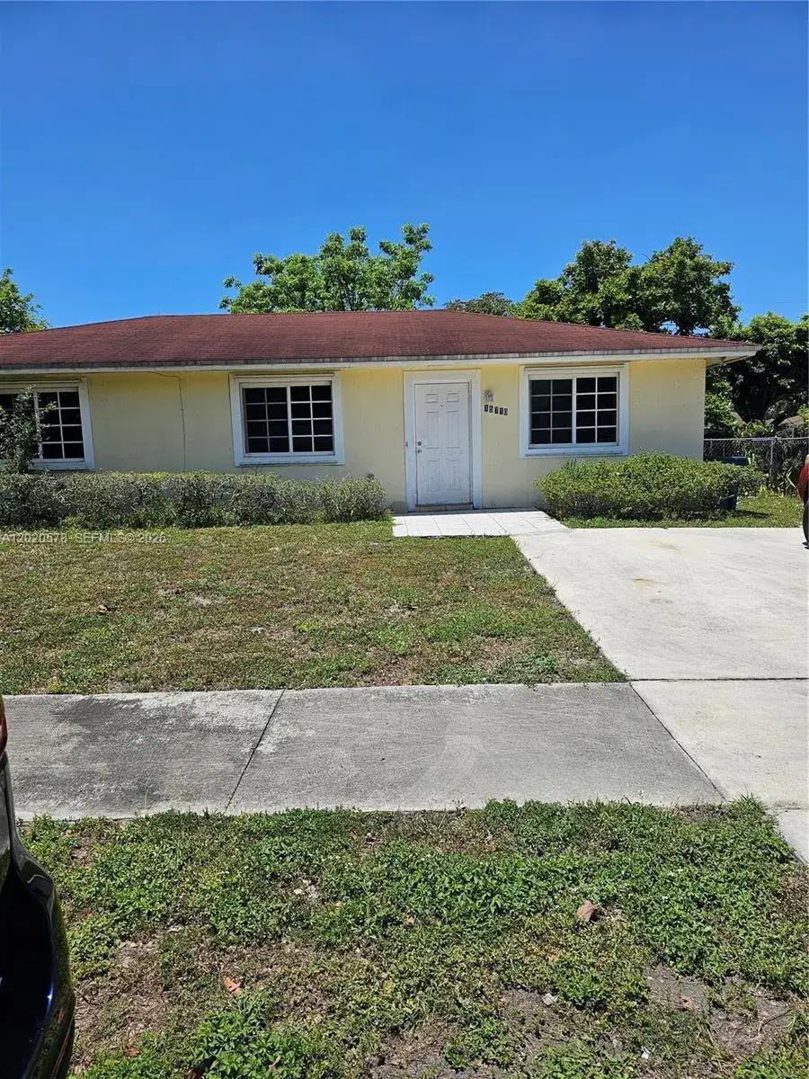 Residential Income for sale at 15700 NW 37th Pl, Miami Gardens FL 33054