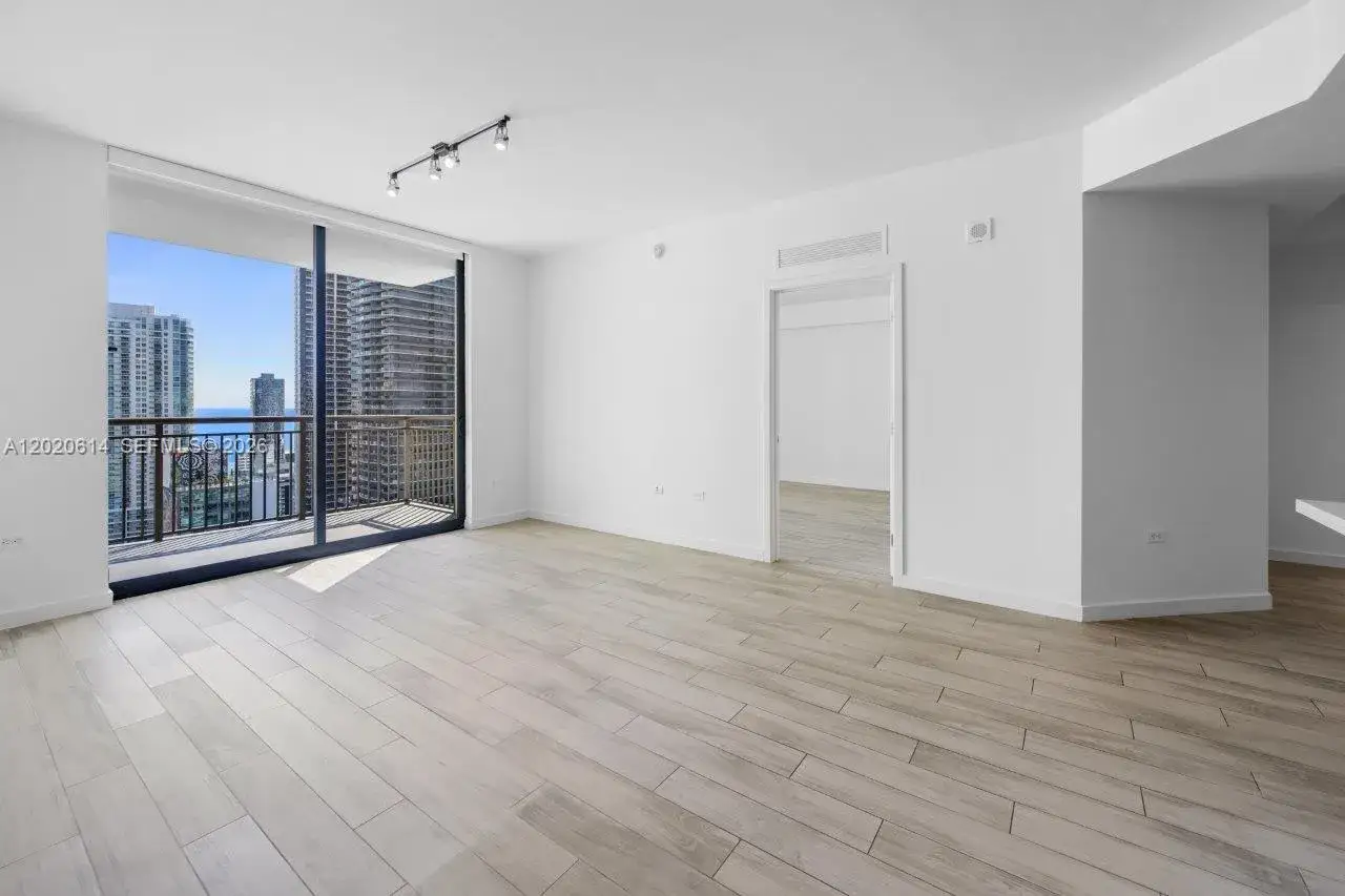 2 bedroom 2 bath Residential for sale at 999 SW 1st Ave # 2911, Miami FL 33130