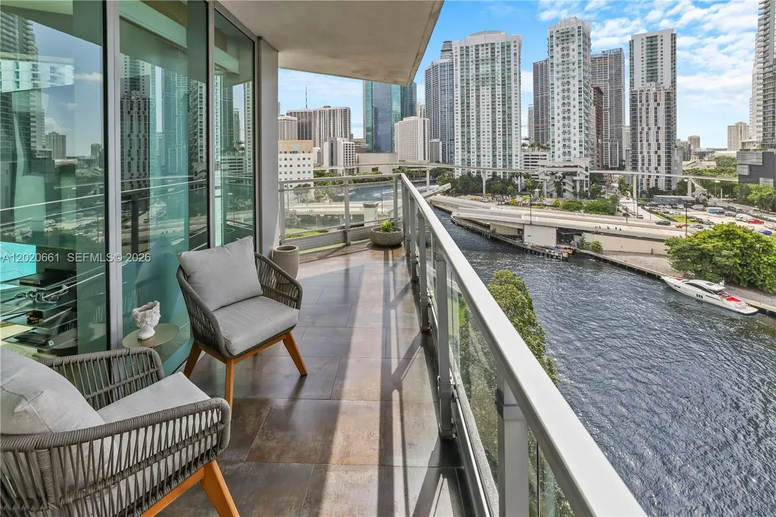 3 bedroom 3 bath Residential for sale at 92 SW 3rd St # 1201, Miami FL 33130