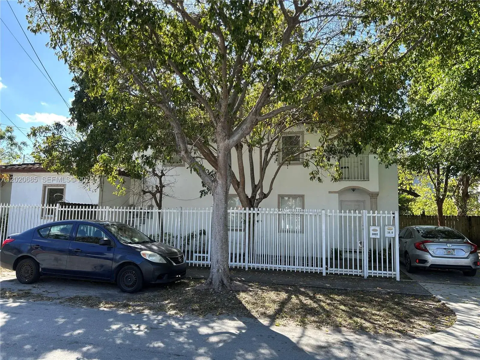 2 bedroom 1 bath Residential Lease for rent at 3810 SW 29th St # 3810, Miami FL 33134