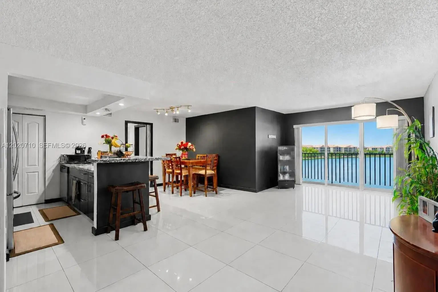 3 bedroom 2 bath Residential for sale at 15430 SW 82nd Ln # 622, Miami FL 33193
